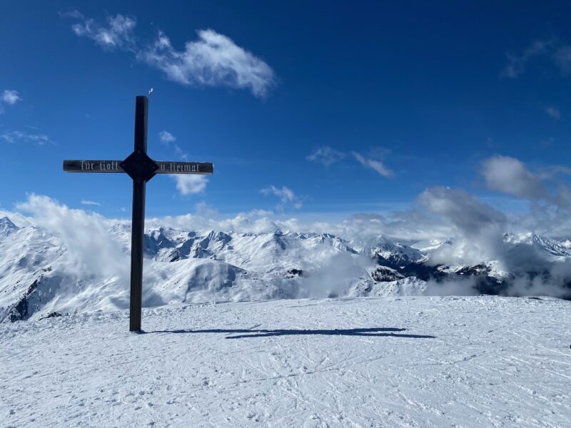 Innsbruck Ski + City, Axamer Lizum. Image © PlanetSKI